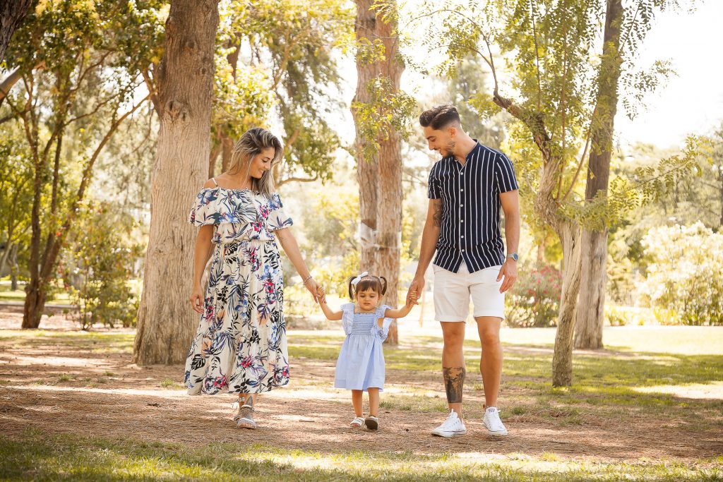 Sessão fotográfica de família no parque em Loulé Faro Algarve