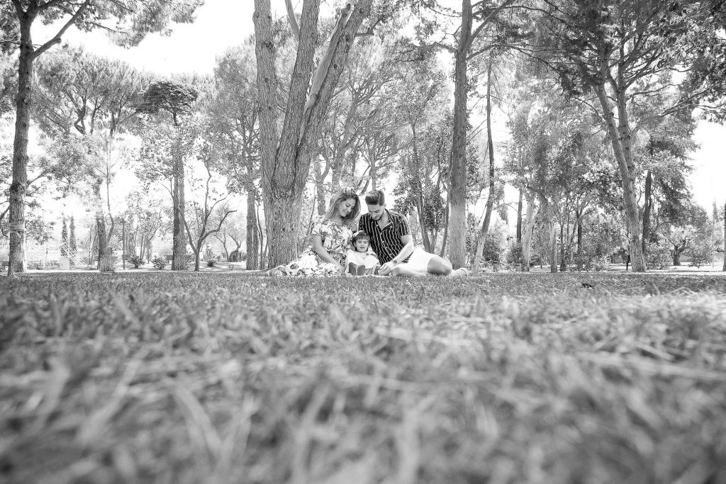 Sessão fotográfica de família no parque em Loulé Faro Algarve