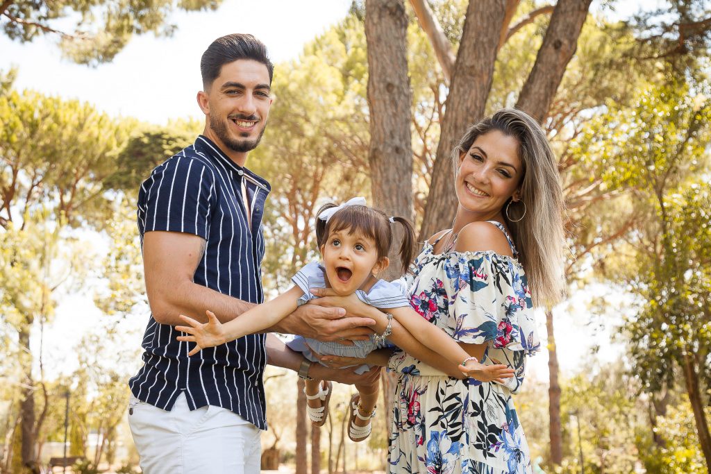 Sessão fotográfica de família no parque em Loulé Faro Algarve