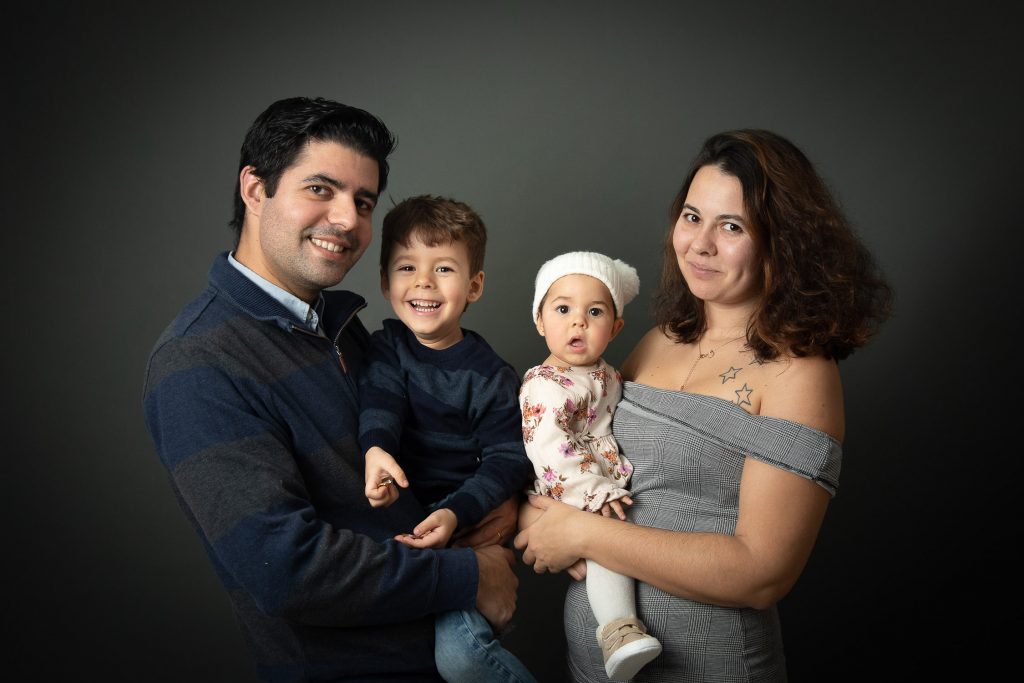 sessão fotográfica de família em estúdio Loulé Faro Algarve